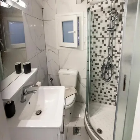 Апартаменты Theodora *